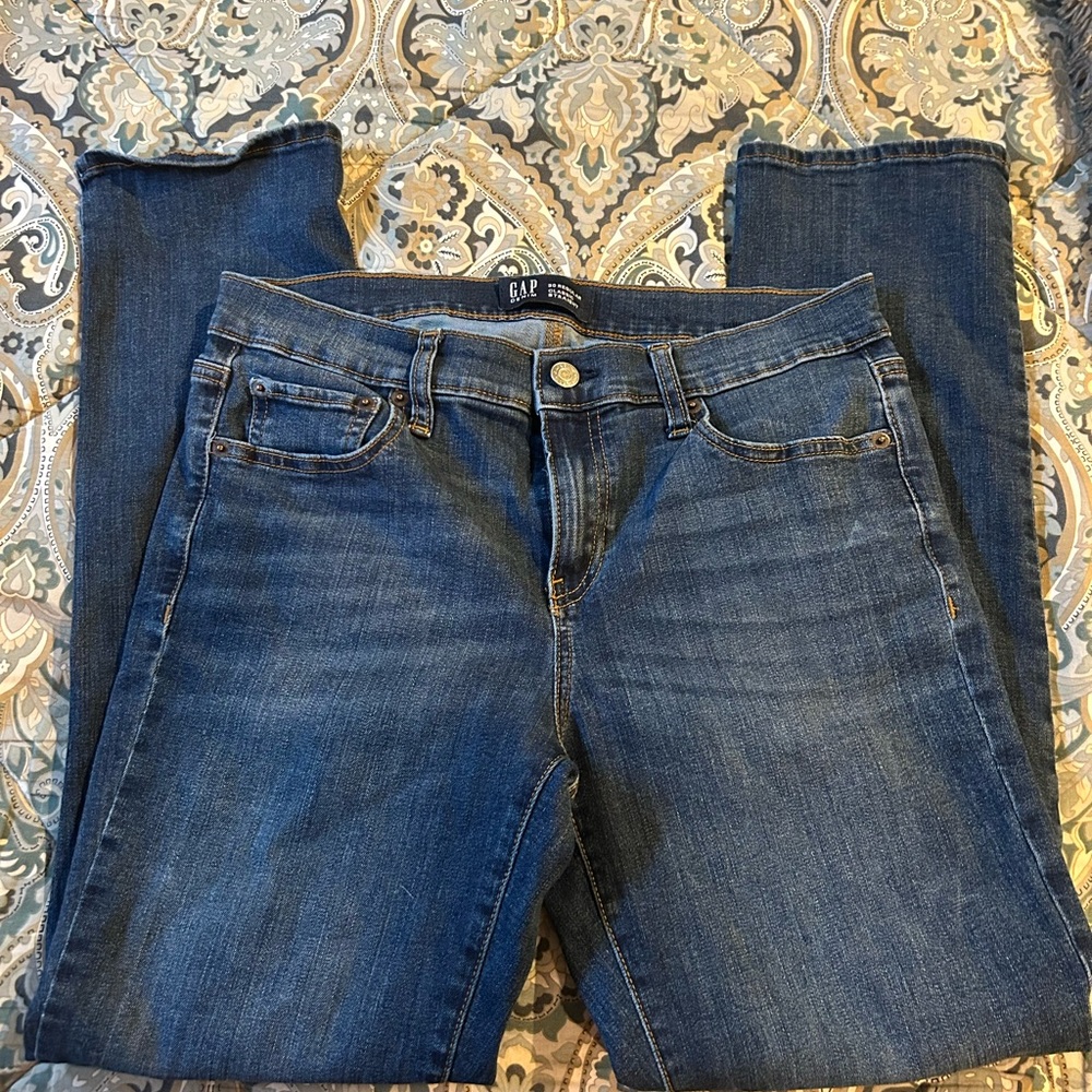 GAP Women's Classic Straight Leg Blue Jeans